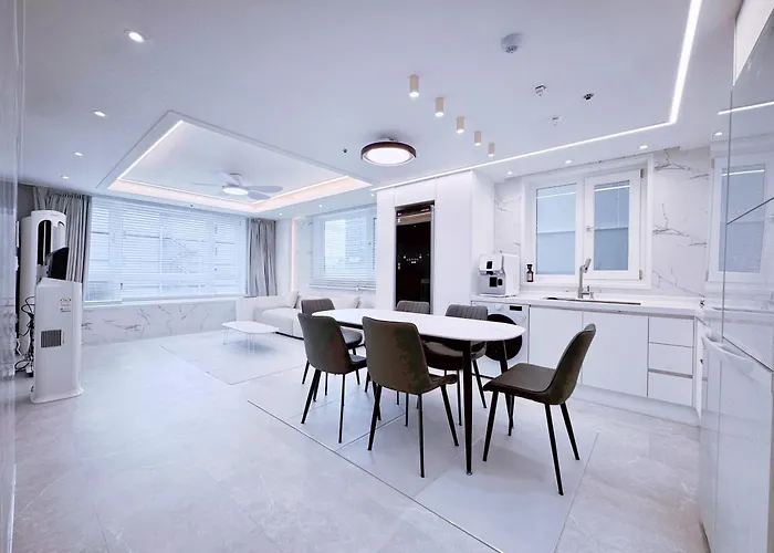 Private Modern Apartment 133M2 Gangnam Coex *